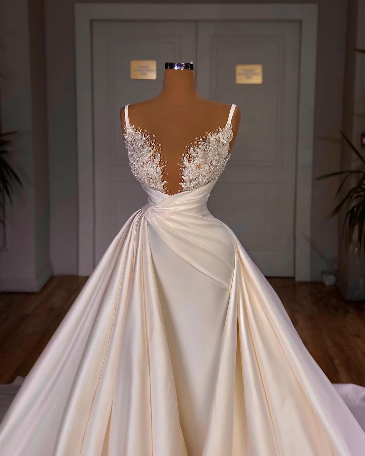 Elegant A-Line Sleeveless Spaghetti Strap Cathedral V-neck Long Wedding Dress-BMbridal.com