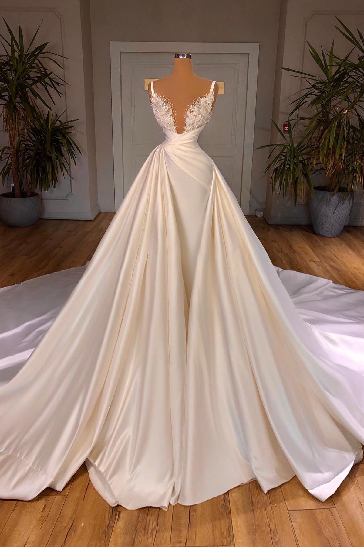 Elegant A-Line Sleeveless Spaghetti Strap Cathedral V-neck Long Wedding Dress-BMbridal.com