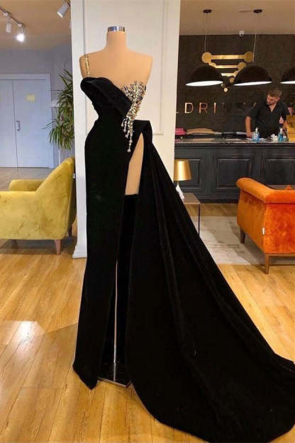 Elegant Black Split Front One Shoulder Prom Dress With Beading-BMbridal.com