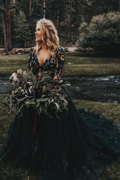 Elegant Long Black A-line V-neck Long Sleeves Wedding Dresses With Lace-BMbridal.com