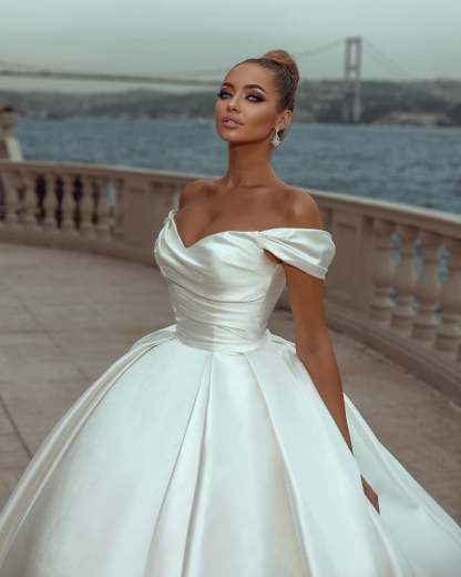 Elegant Sweetheart Off-the-shoulder Wedding Dresses Sweep Train-BMbridal.com