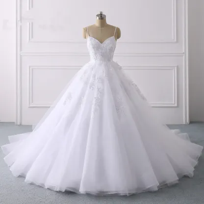 Vintage Spaghetti-Straps Tulle V-Neck Wedding Dress with Appliques Lace