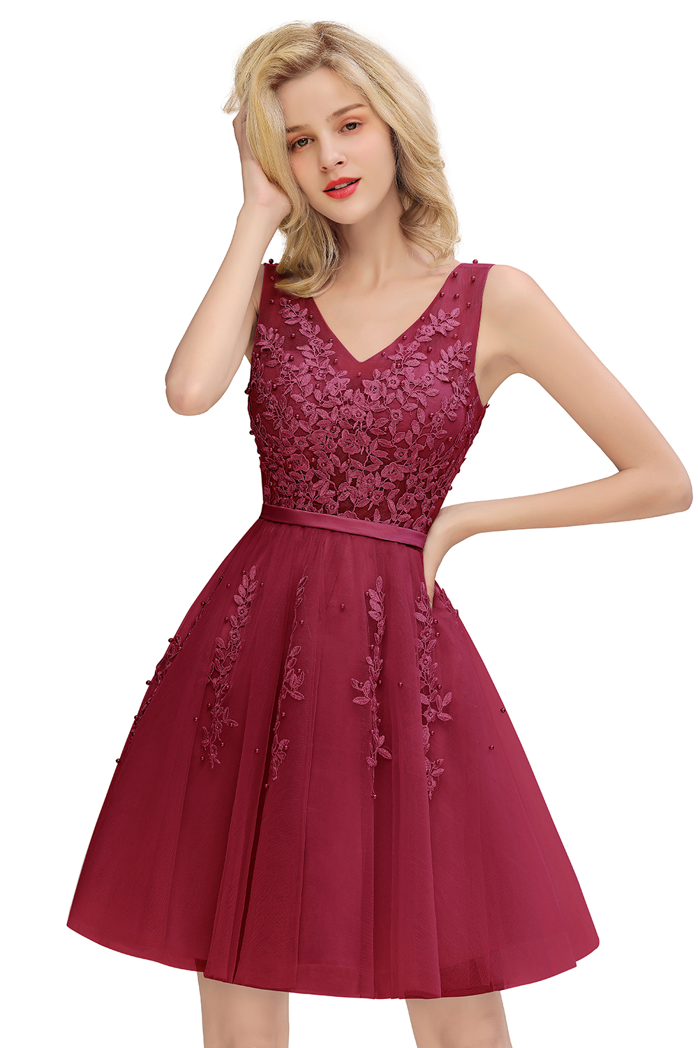 BMbridal Elegant V-Neck Sleeveless Short Prom Dress Mini Homecoming Dress With Lace Appliques