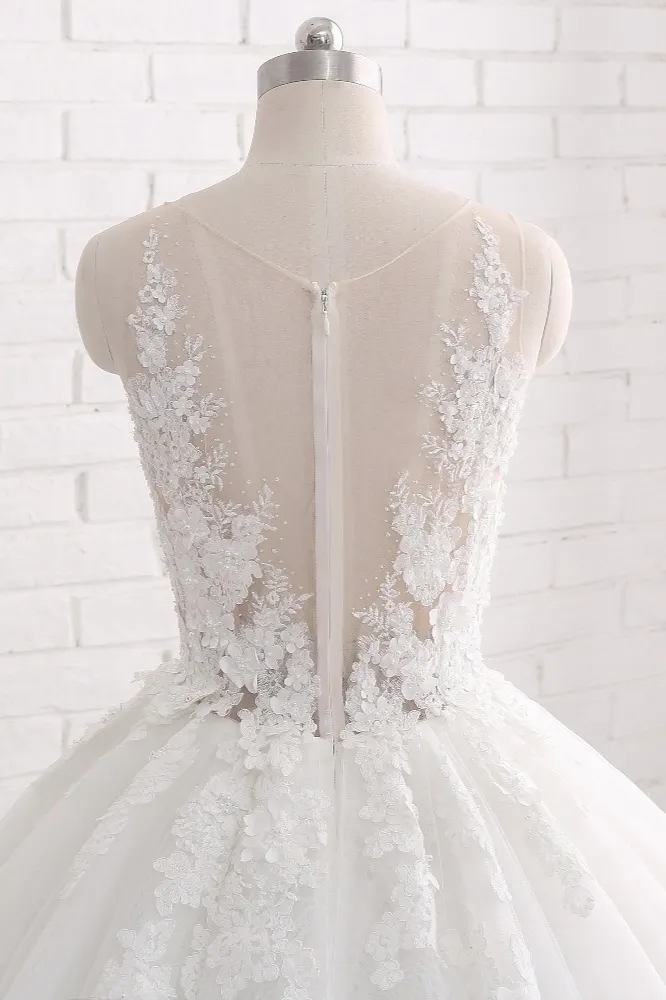Romantic Train Long Sleeveless Tulle Wedding Dress with Appliques Lace