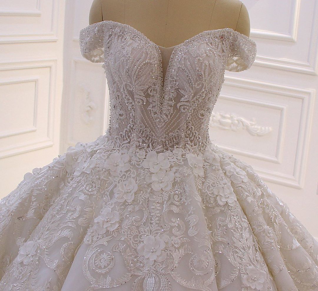 Sexy Sweetheart Off-the-Shoulder Backless Wedding Dress with Tulle Appliques Lace Ruffles