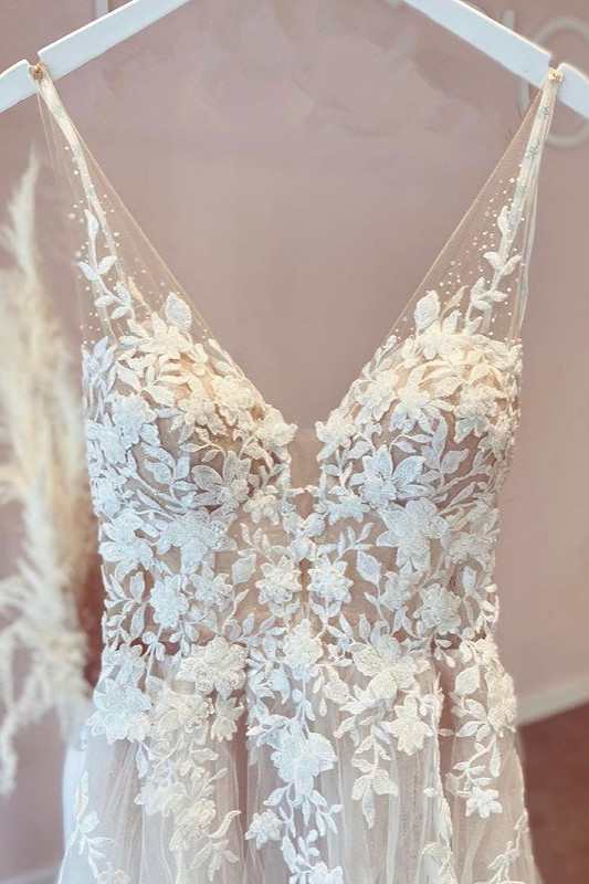 Beautiful Open Back Long A-Line V-Neck Wedding Dress with Tulle Appliques Lace