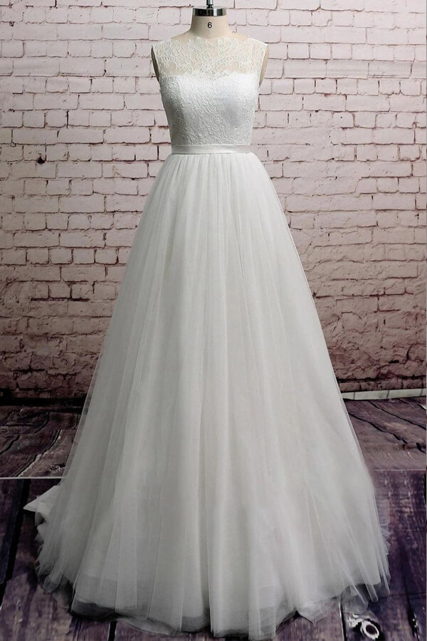 BMbridal Illusion Lace Tulle Chapel Train Wedding Dress Online-BMbridal