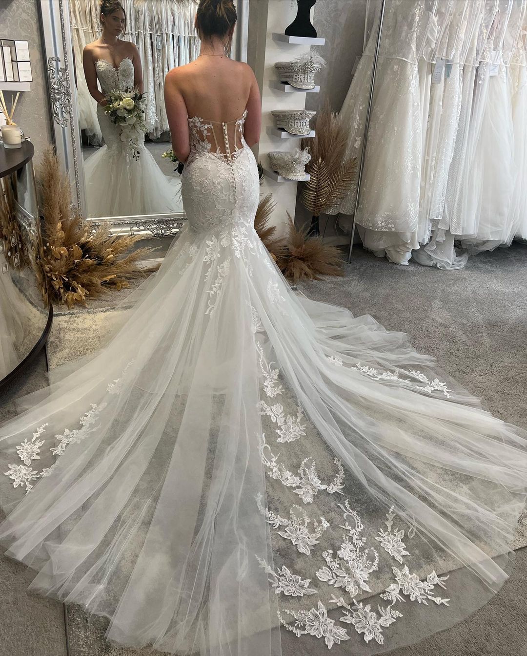 Fabulous Floor Length Sweetheart Sleeveless Mermaid Wedding Dress with Lace-BMbridal.com