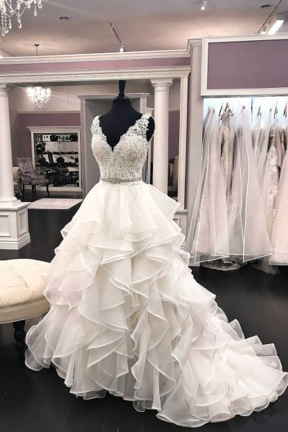 BMbridal Elegant White Organza V-Neck Beaded Wedding Dress Ruffles Lace Bridal Gowns On Sale