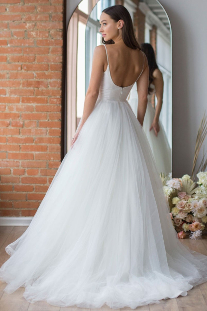Spaghetti-Straps Tulle Long Wedding Dress
