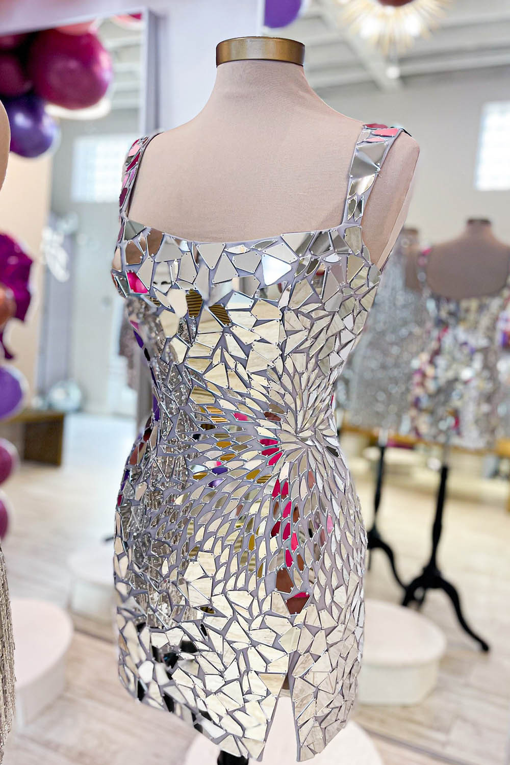 Sparkly Silver Scoop Neck Mirror Tight Short Homecoming Dress