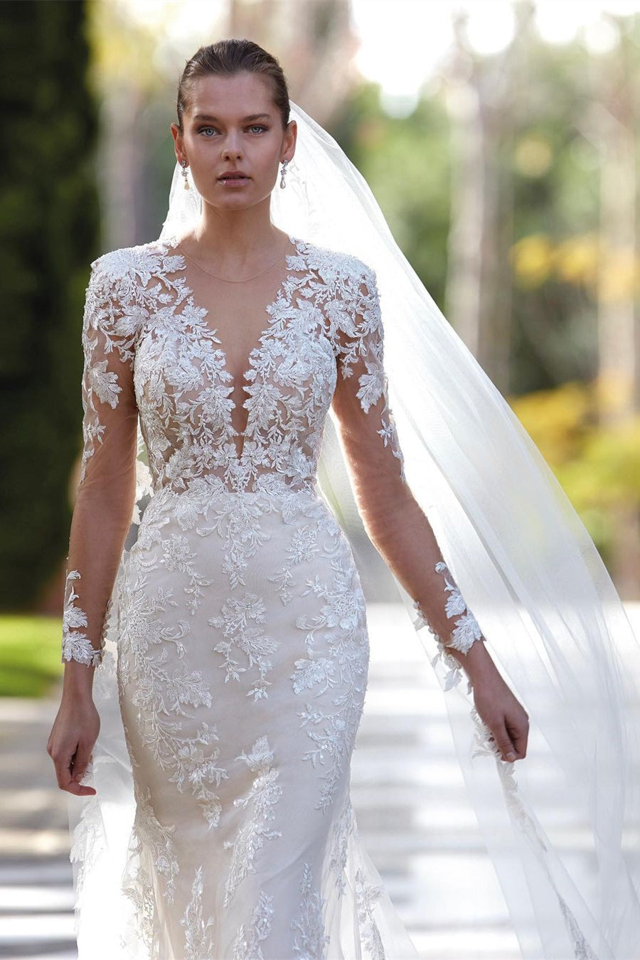 Glamorous V-neck Mermaid Appliques Long Sleeves Wedding Dress With Lace-BMbridal.com