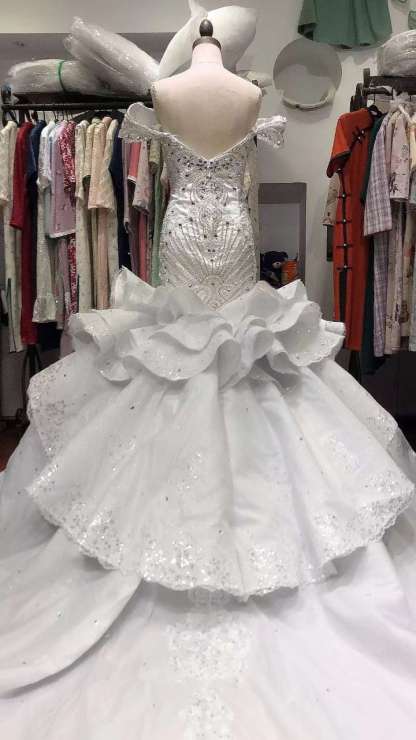 Gorgeous Off Shoulder Mermaid Wedding Dress with Lace Appliques Pearl-BMbridal