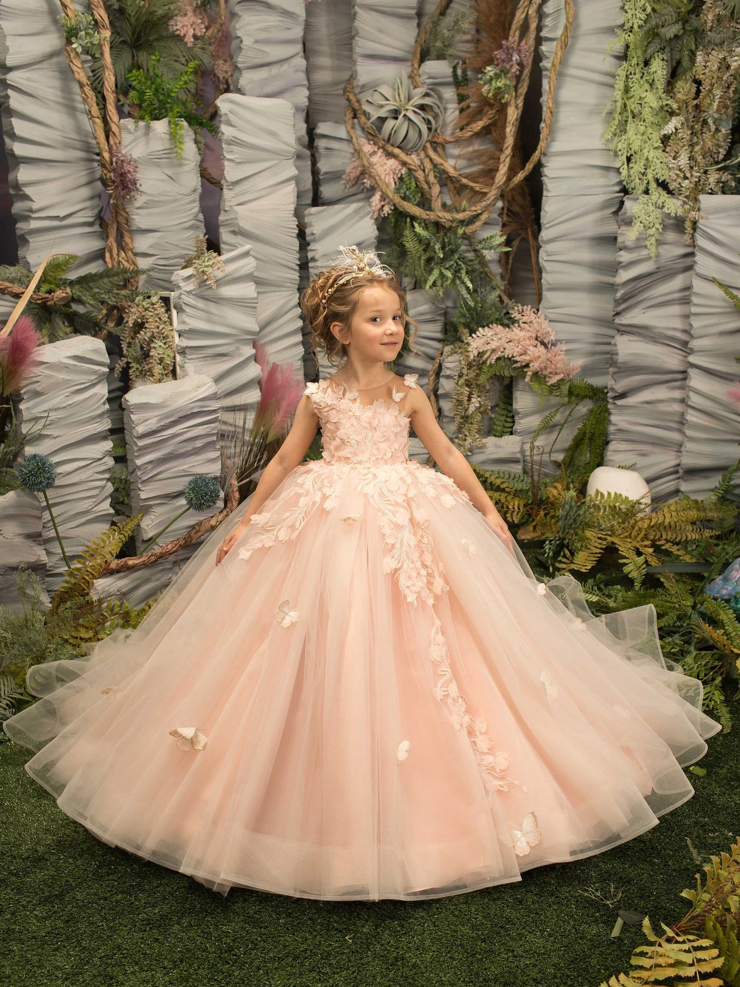 Lovely Sleeveless Ball Gown Flower Girls Dress With Appliques-BMbridal.com