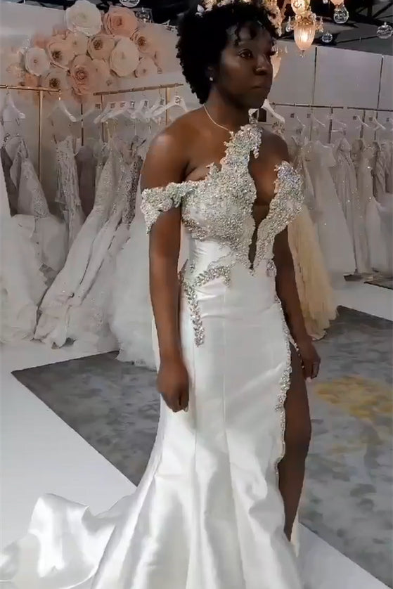 Luxurious Long White One Shoulder Sleeveless Jewel Wedding Dress With Detachable Train-BMbridal.com
