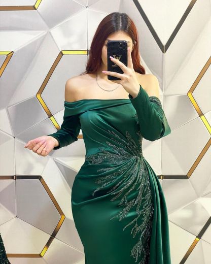 Modern Long Dark Green Mermaid Off-the-shoulder Lace Prom Dress With Long Sleeves-BMbridal.com