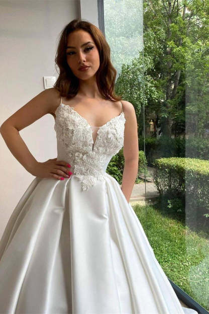 Romantic Spaghetti Straps White Lace Appliques Aline Wedding Dress Sleeveless Bridal Dress with Train-BMbridal
