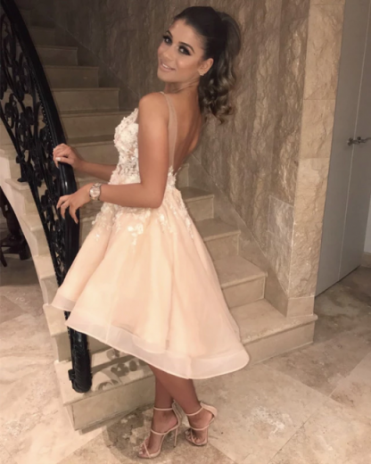 Sexy Spaghetti Straps V Neck Homecoming Dress | Chic Appliques Flowers Short Homecoming Dress-BMbridal