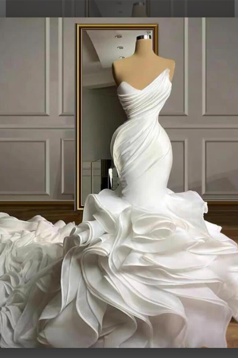 Stunning Strapless Organza Tiered Piping Mermaid Wedding Dress-BMbridal.com
