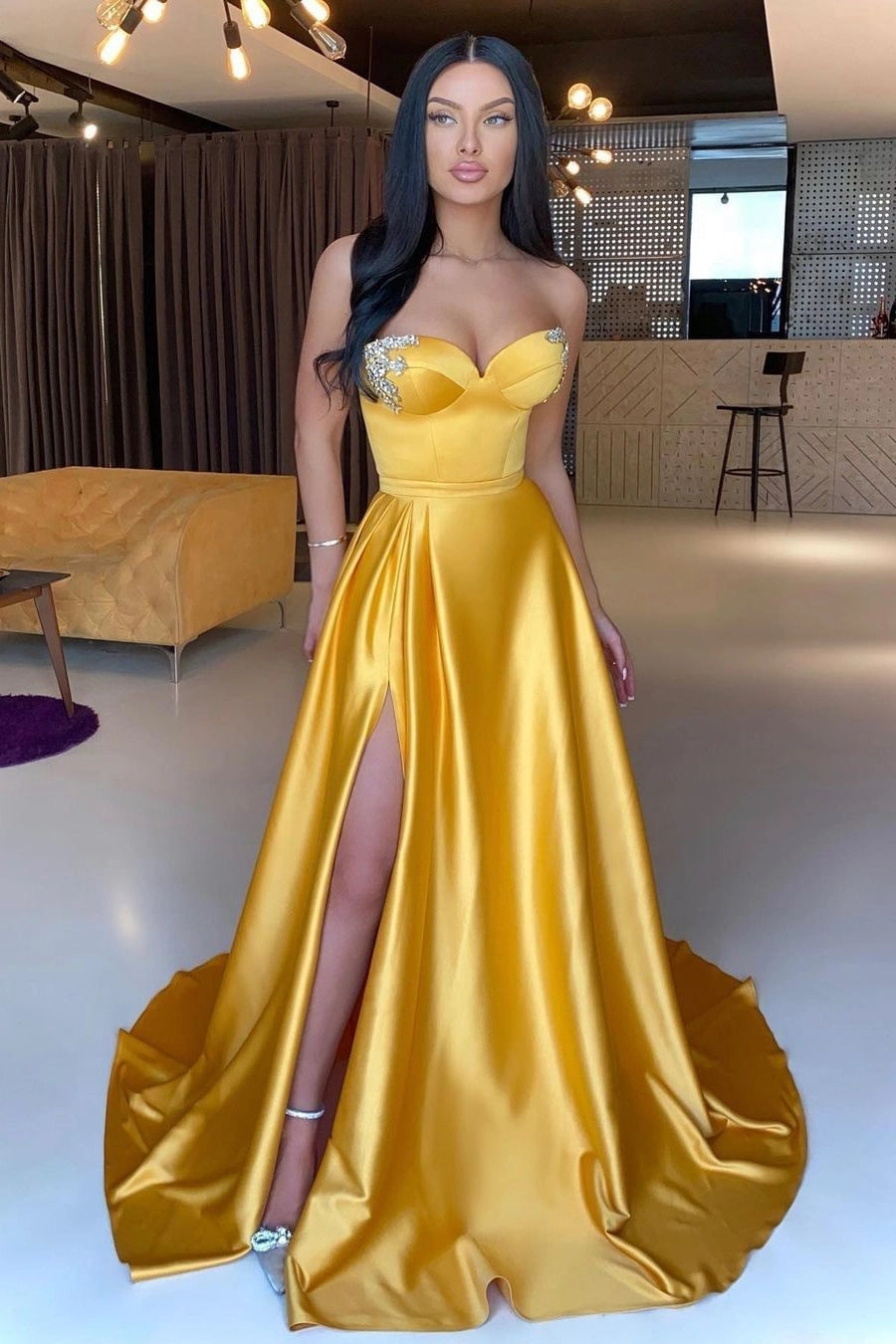 Sweetheart Yellow A-line Sequined Sleeveless Prom Dress With Slit-BMbridal.com