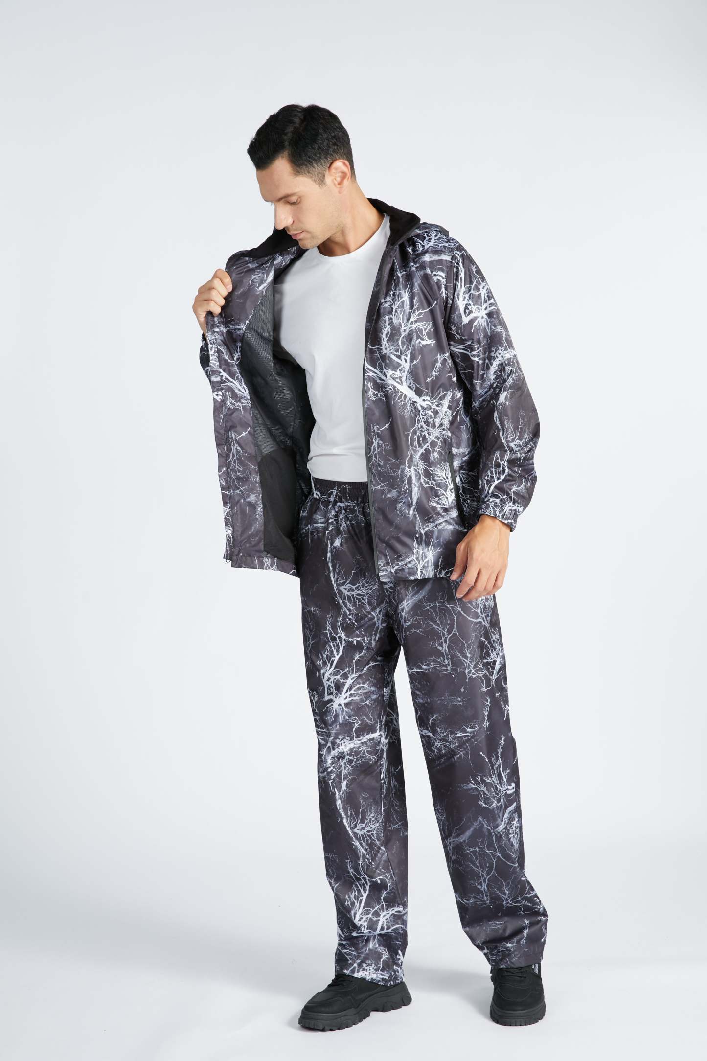 SWISSWELL Men's Lightweight Waterproof Raincoat Jacket- ZPK000806|Swisswell