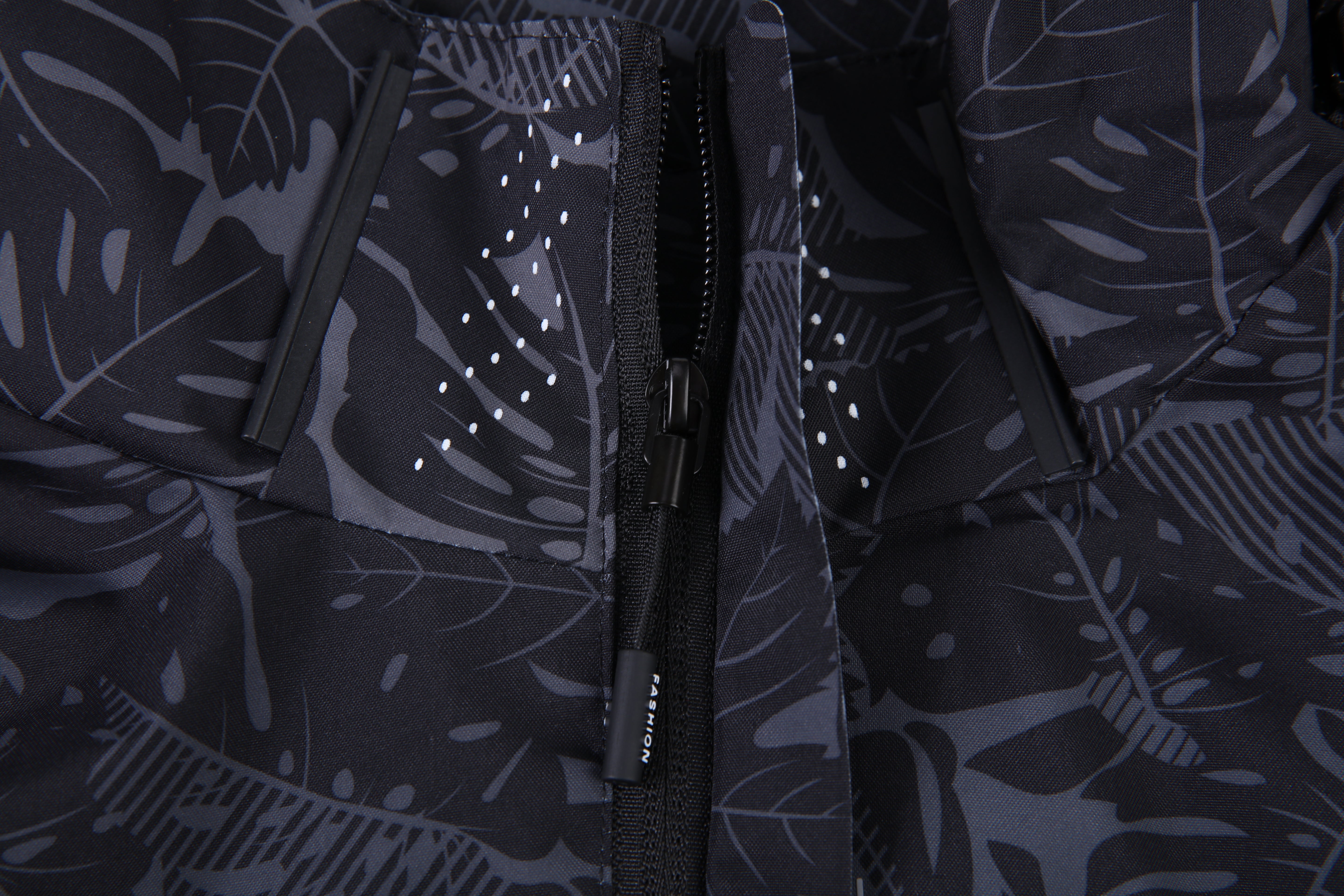 SWISSWELL Men's Windbreaker Rain Jacket Lightweight Hooded Raincoat -CUMRC01482|Swisswell