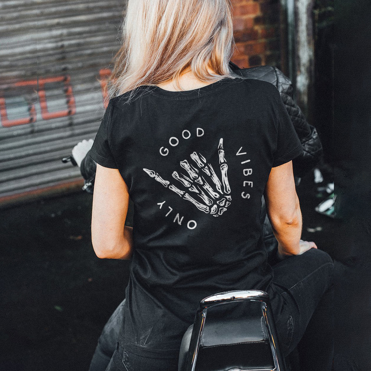 Good Vibes Only Skull T-shirt