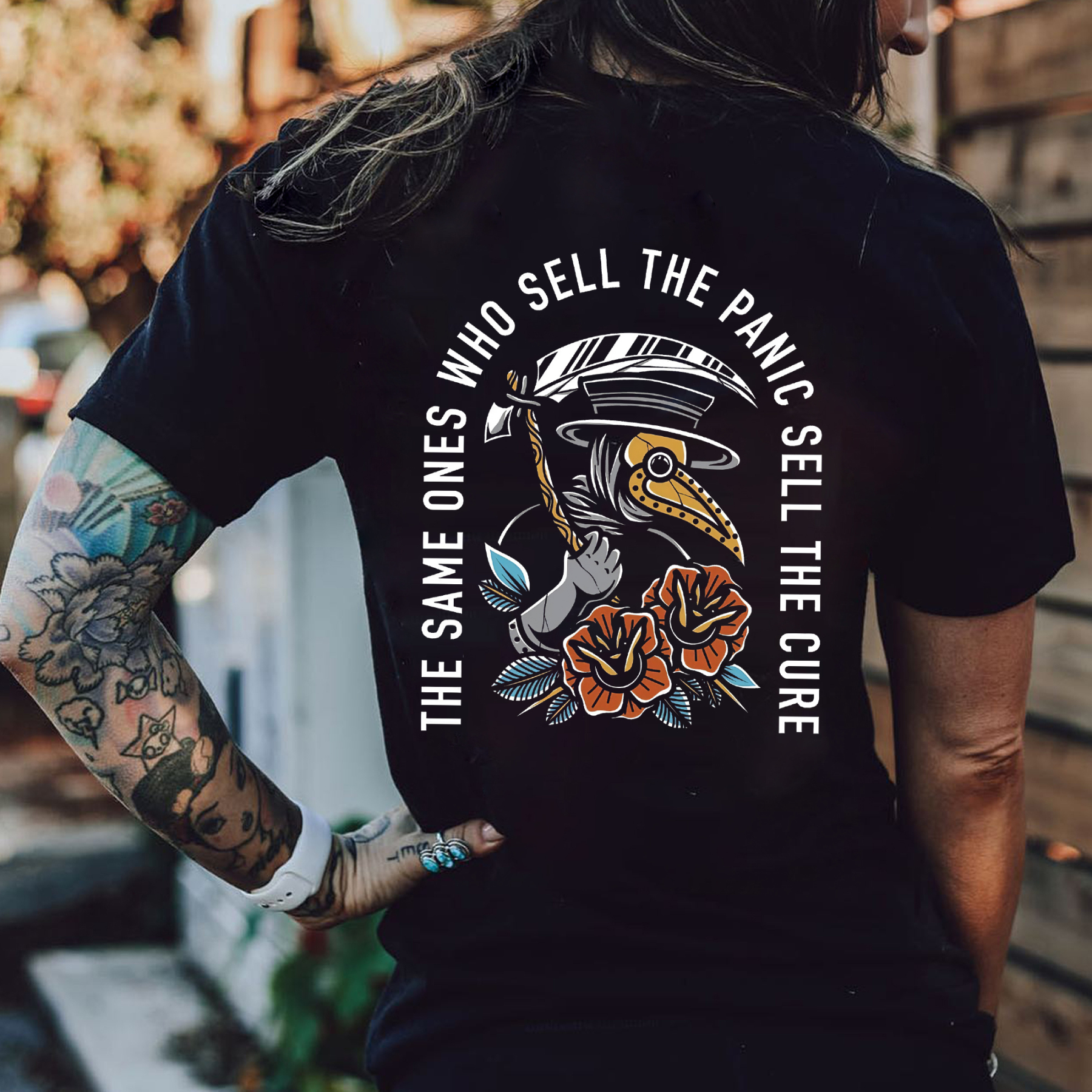 The Same Ones Who Sell The Panic Sell The Cure Print Women's T-shirt