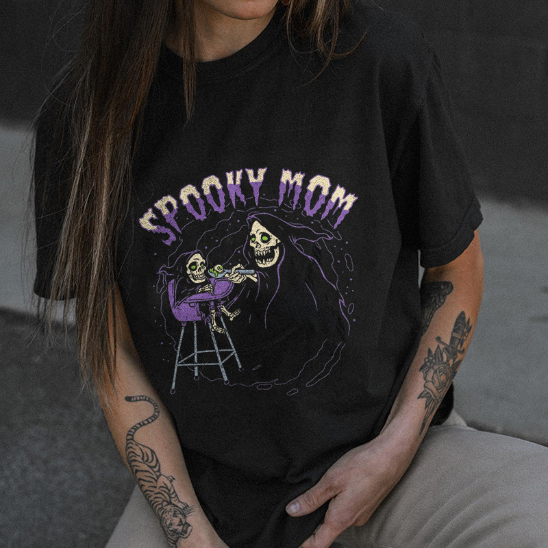 Spooky Mom Printed Skeleton T-shirt