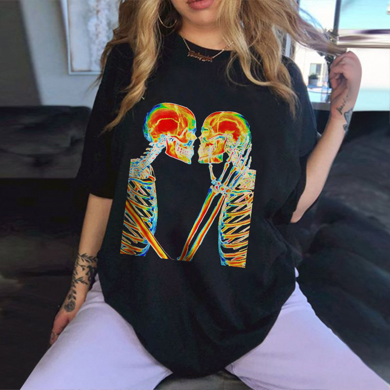 Skull Couple Kiss Print T-shirt