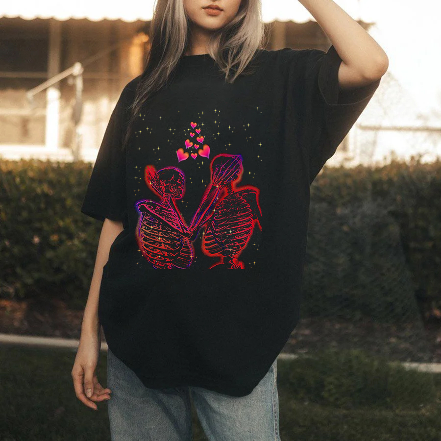 Skull Couple With Pink Bubbles T-shirt