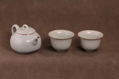 汝窑·天青系列｜天圆地方壶（190ml）限量预售