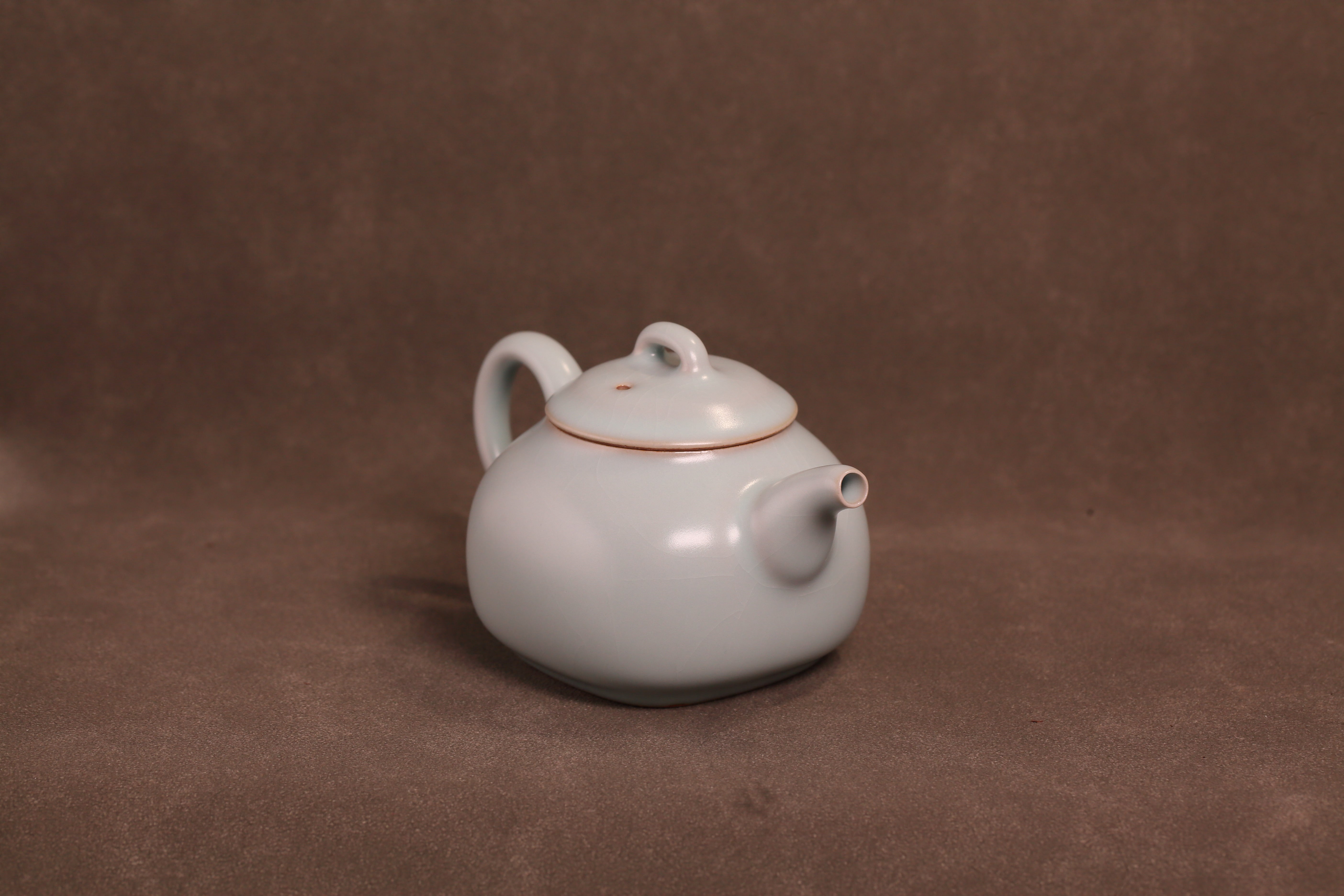 汝窑·天青系列｜天圆地方壶（190ml）限量预售