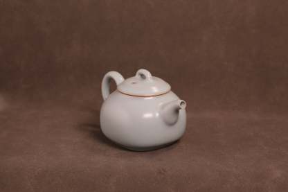 汝窑·天青系列｜天圆地方壶（190ml）限量预售