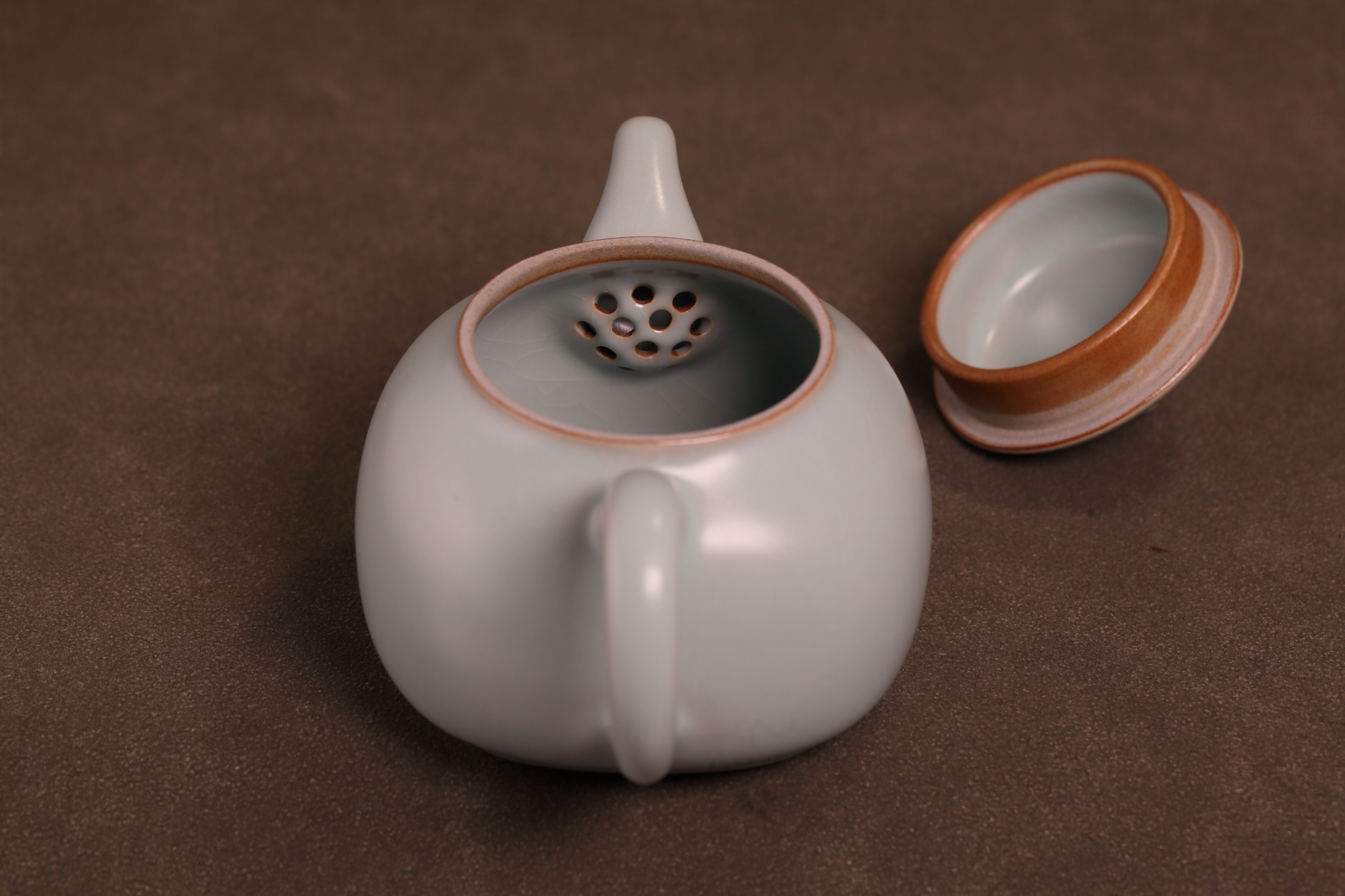 汝窑·天青系列｜天圆地方壶（190ml）限量预售