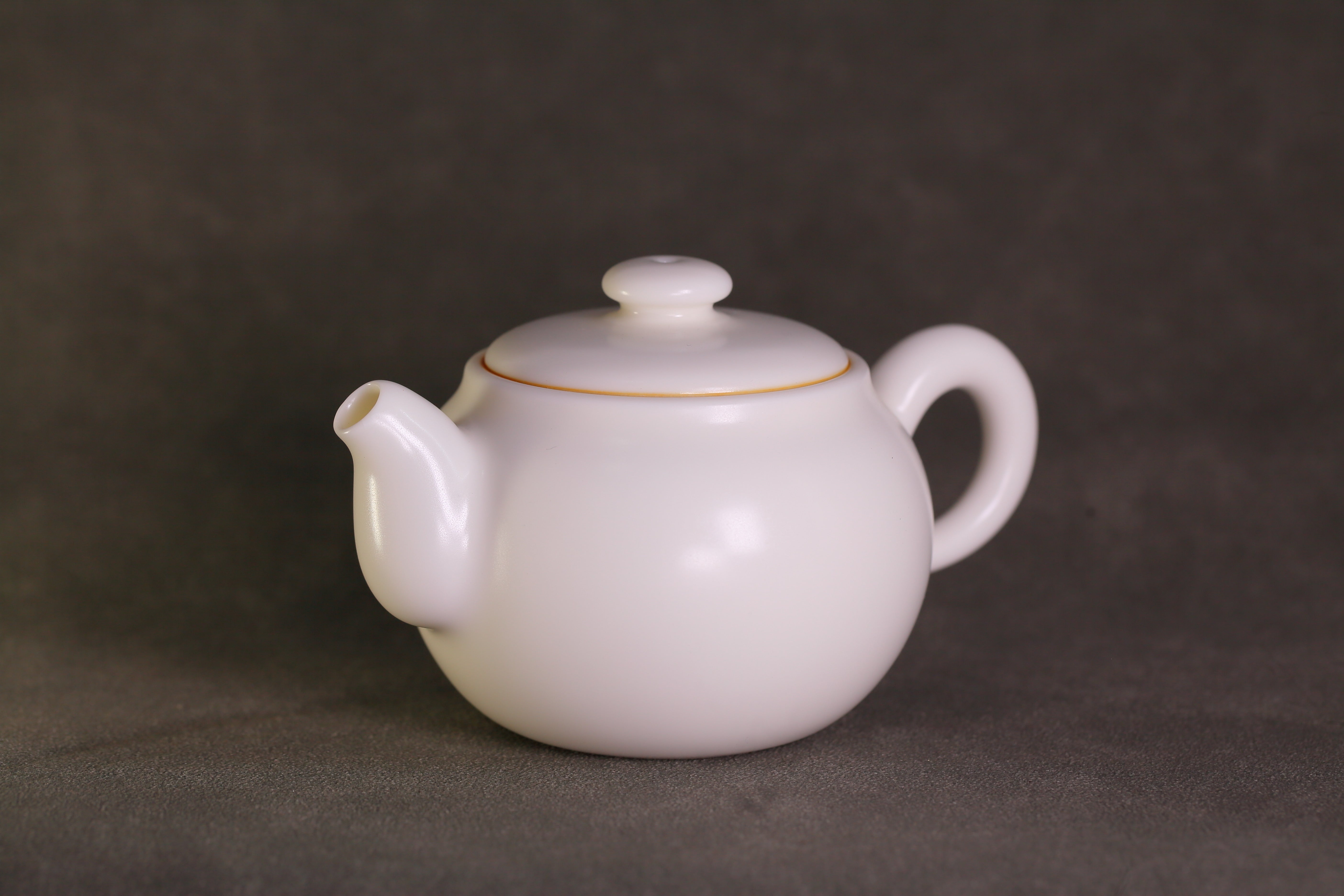 汝窑·玉白系列｜润玉壶