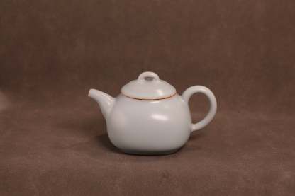 汝窑·天青系列｜天圆地方壶（190ml）限量预售