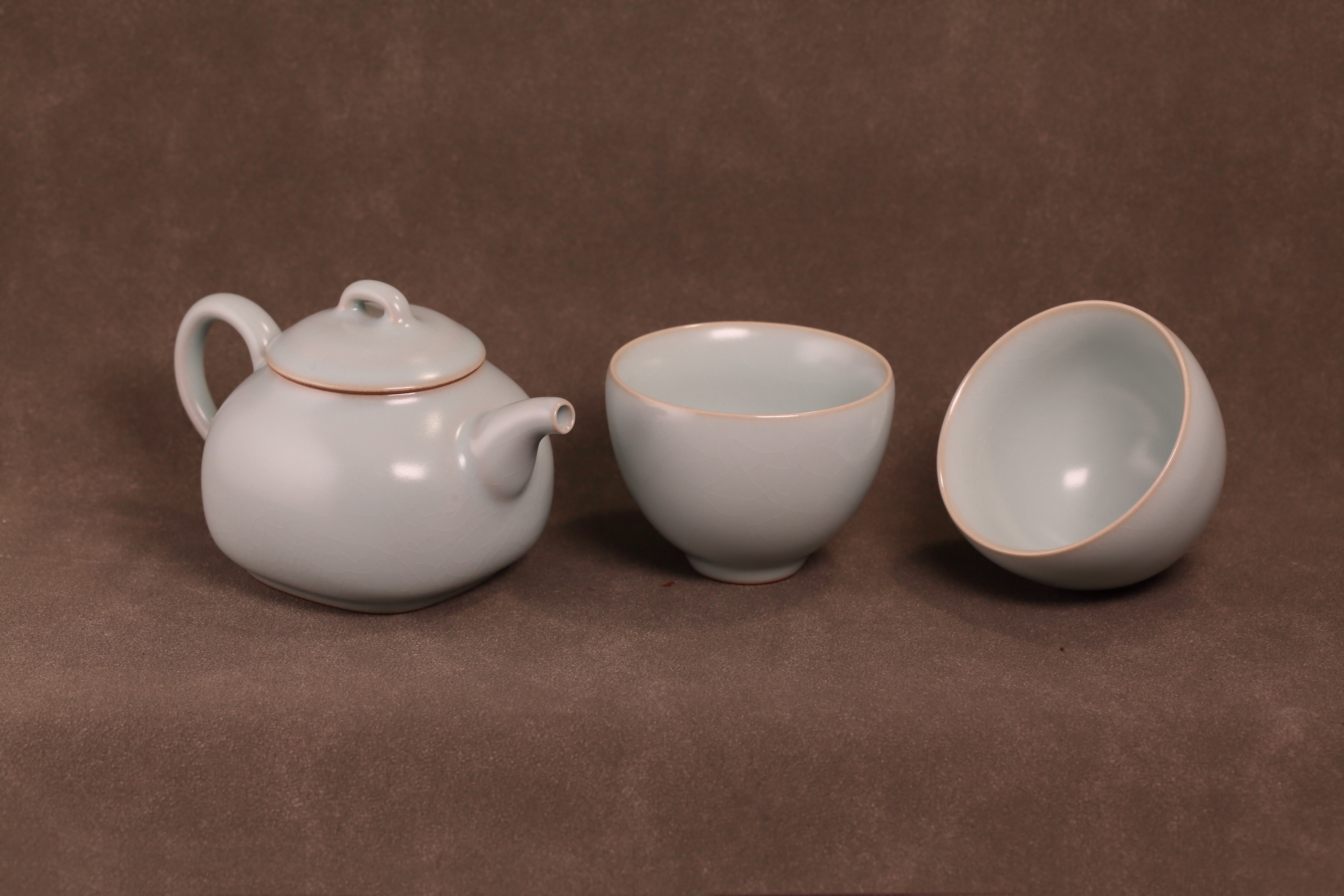 特价预售❤️汝窑 · 天青系列｜天圆地方壶 × 鸡心杯套组（一壶两杯）