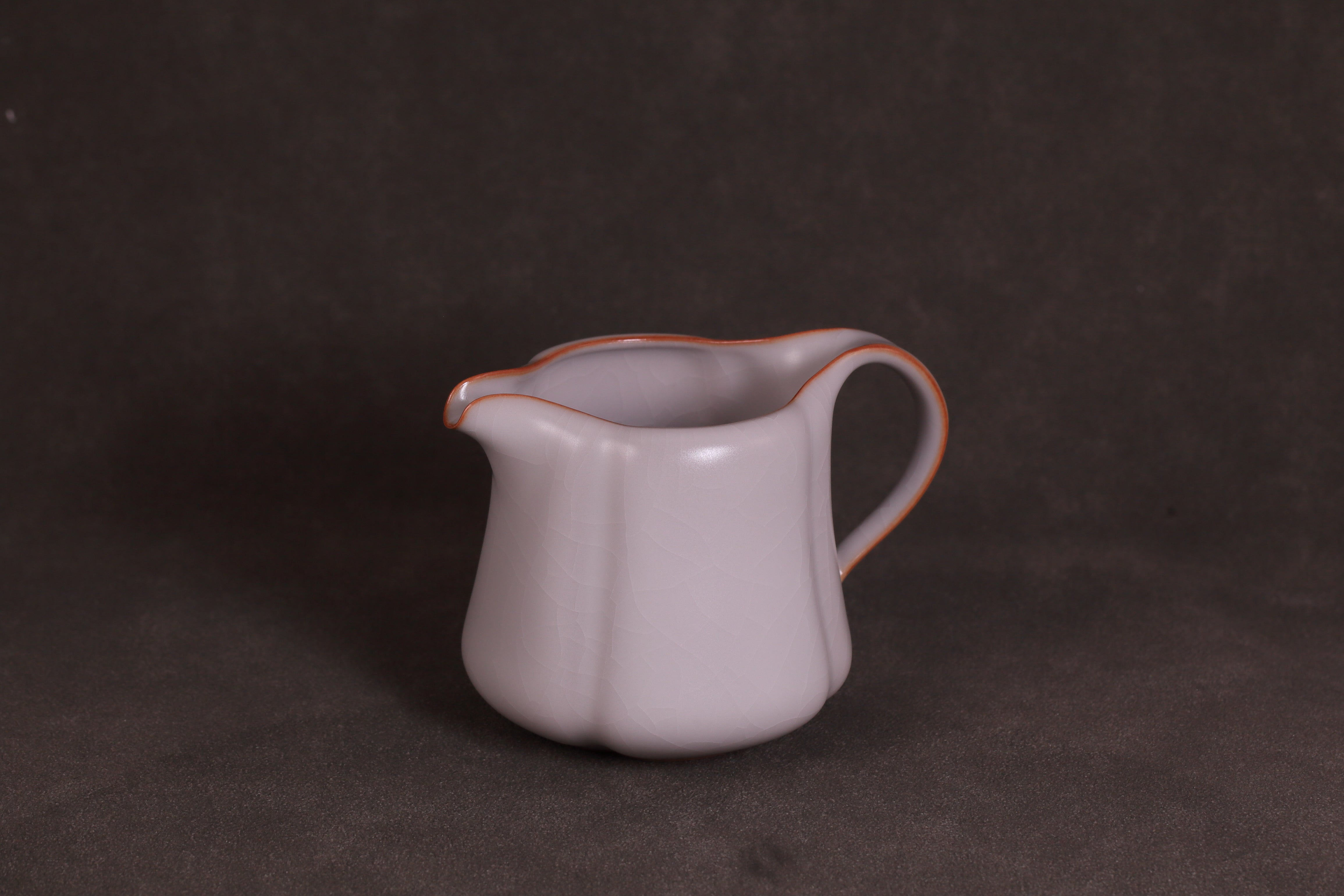 🍃 汝窑·月白系列｜瓜棱公道杯