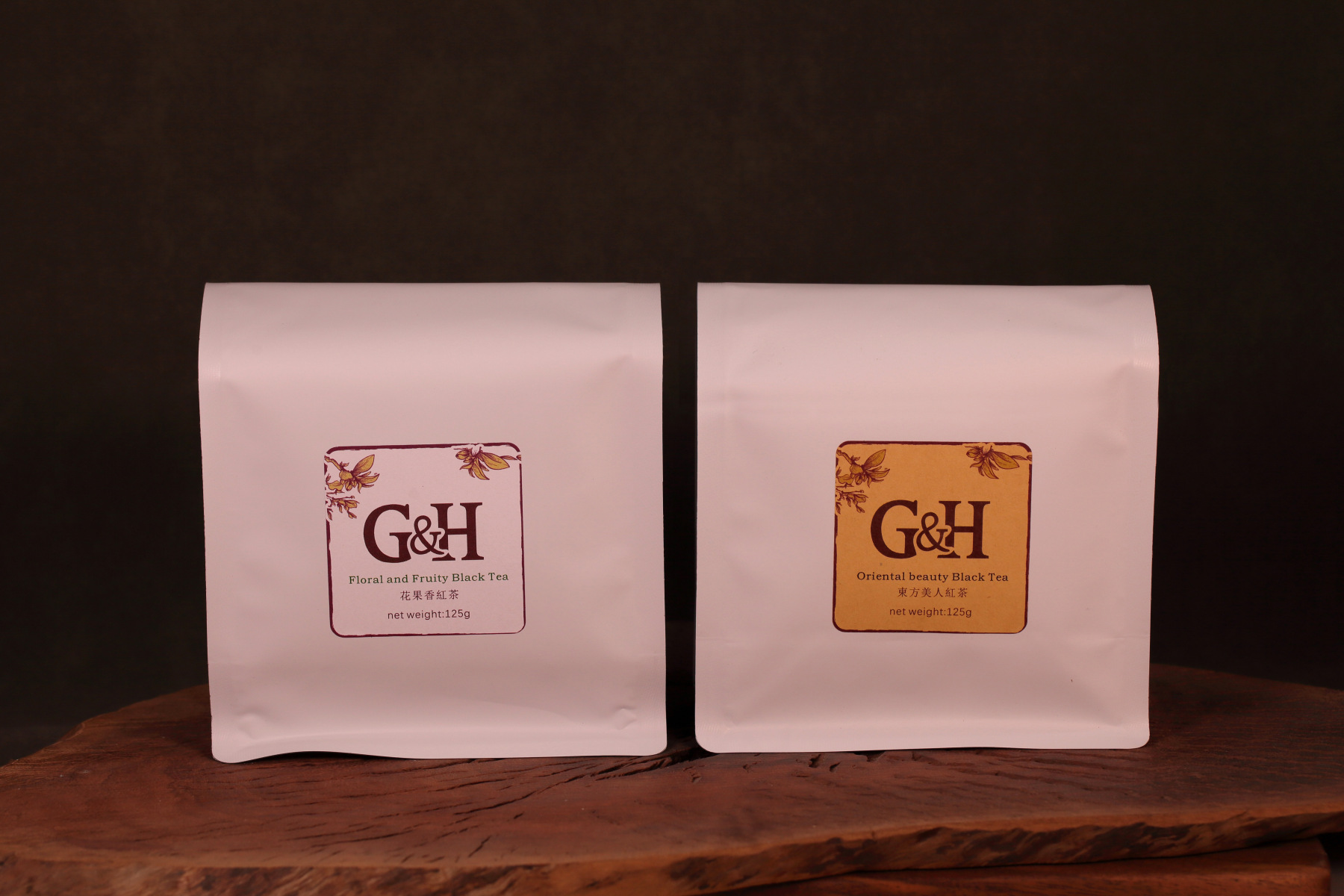 新茶买就送！红茶双盏｜东方美人红茶 × 花果香红茶（125g×2）