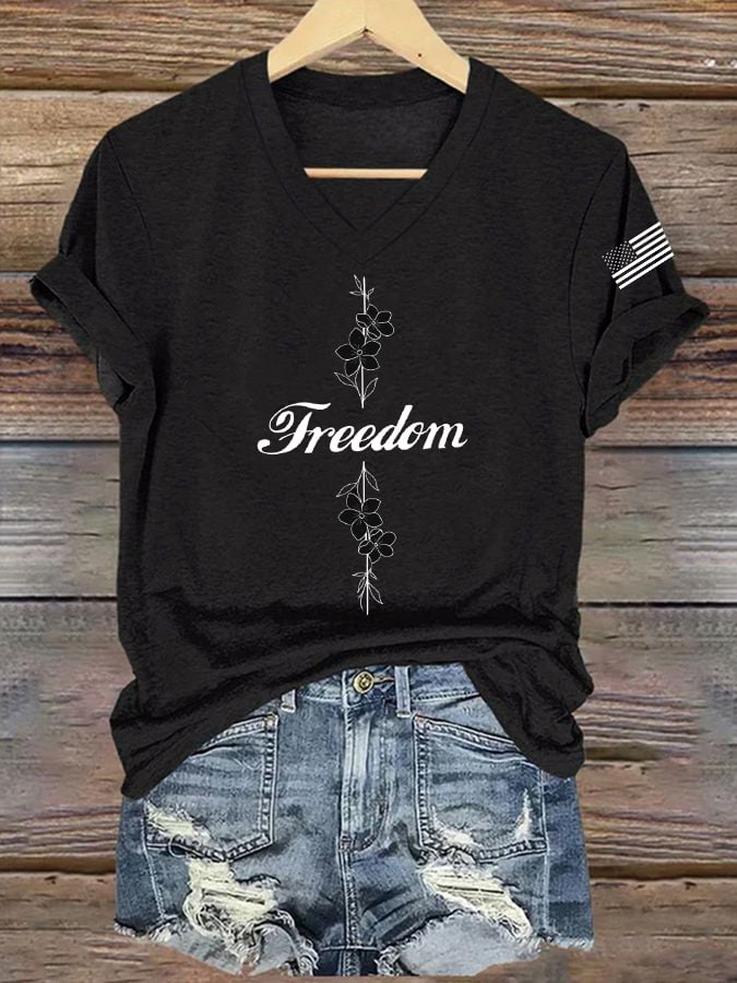 Women's Commemorative Print V Neck T-shirt-America250