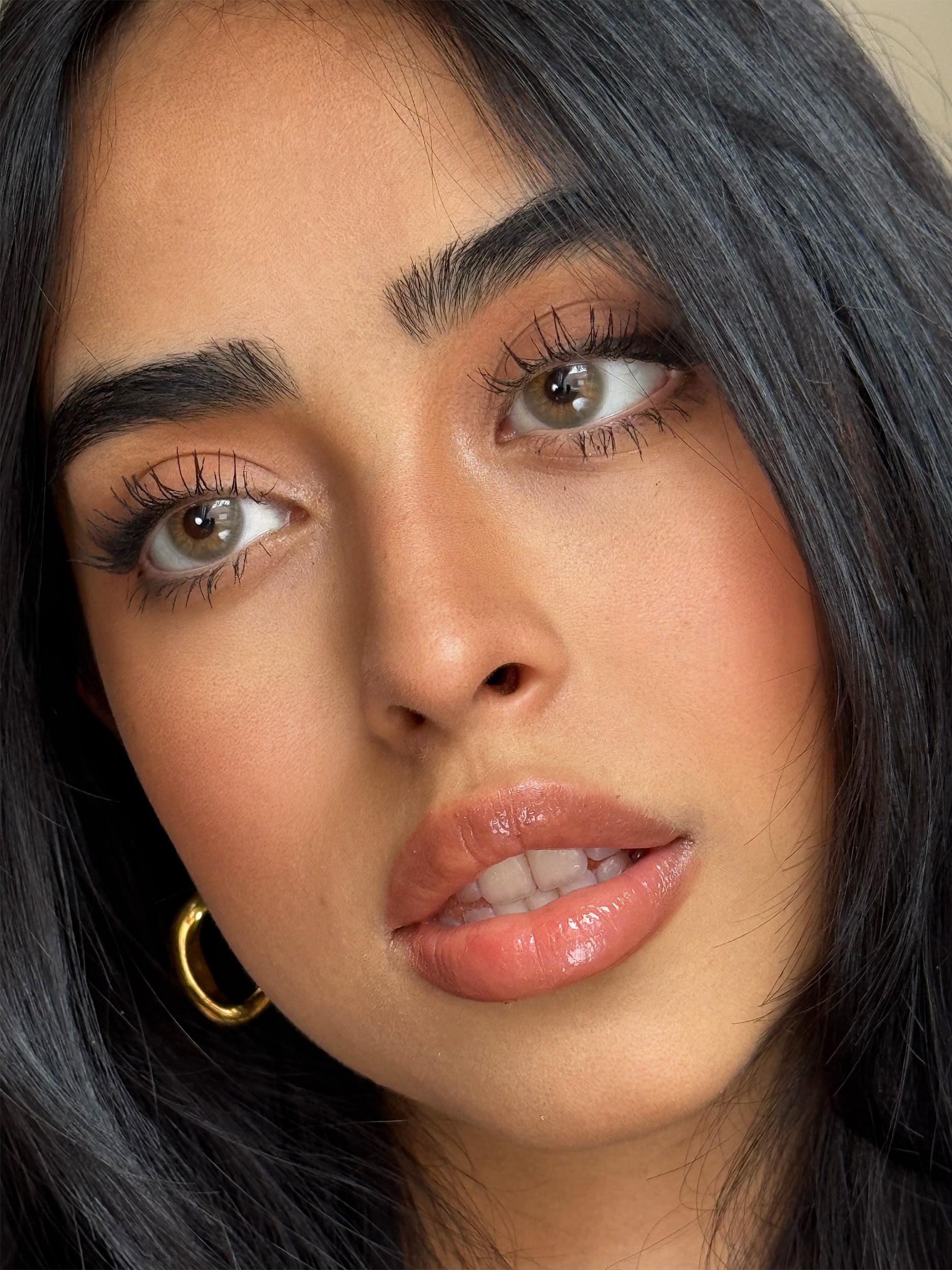 Uniieye Molly Gray Colored Contact Lenses | 1 Year