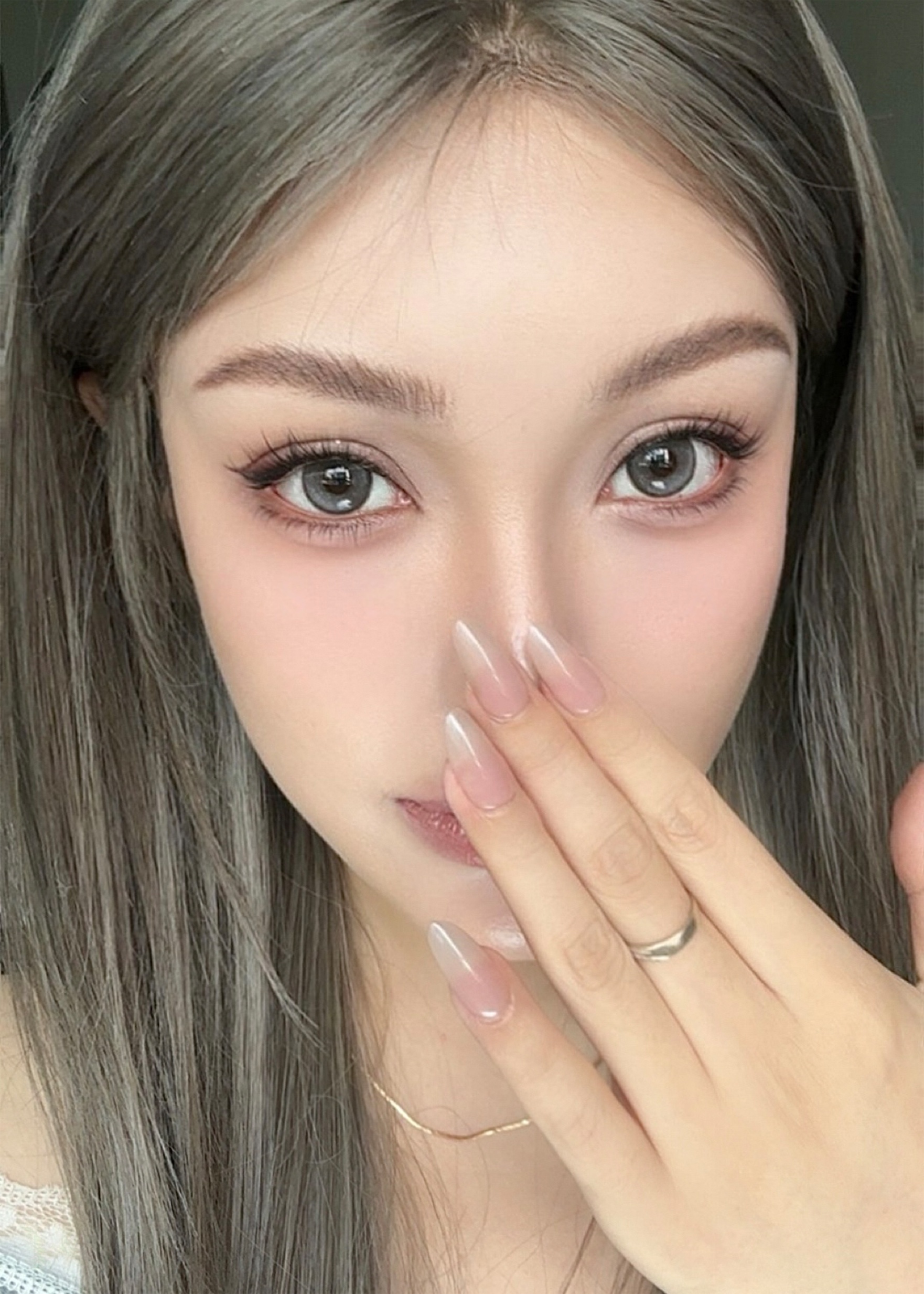 Uniieye Bejeweled Grey Colored Contact Lenses | 1 Year