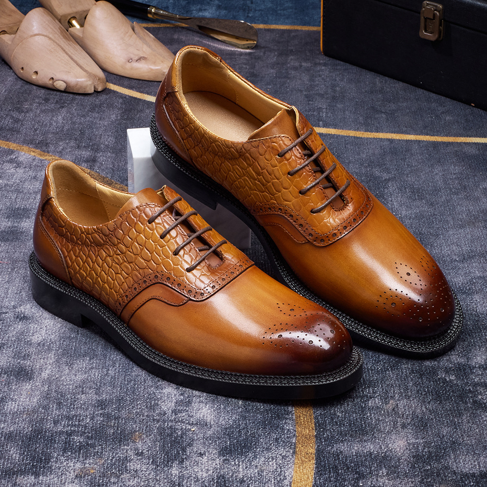 Men's Crocodile Embossed Brogue Pointed-Toe Oxford Shoes