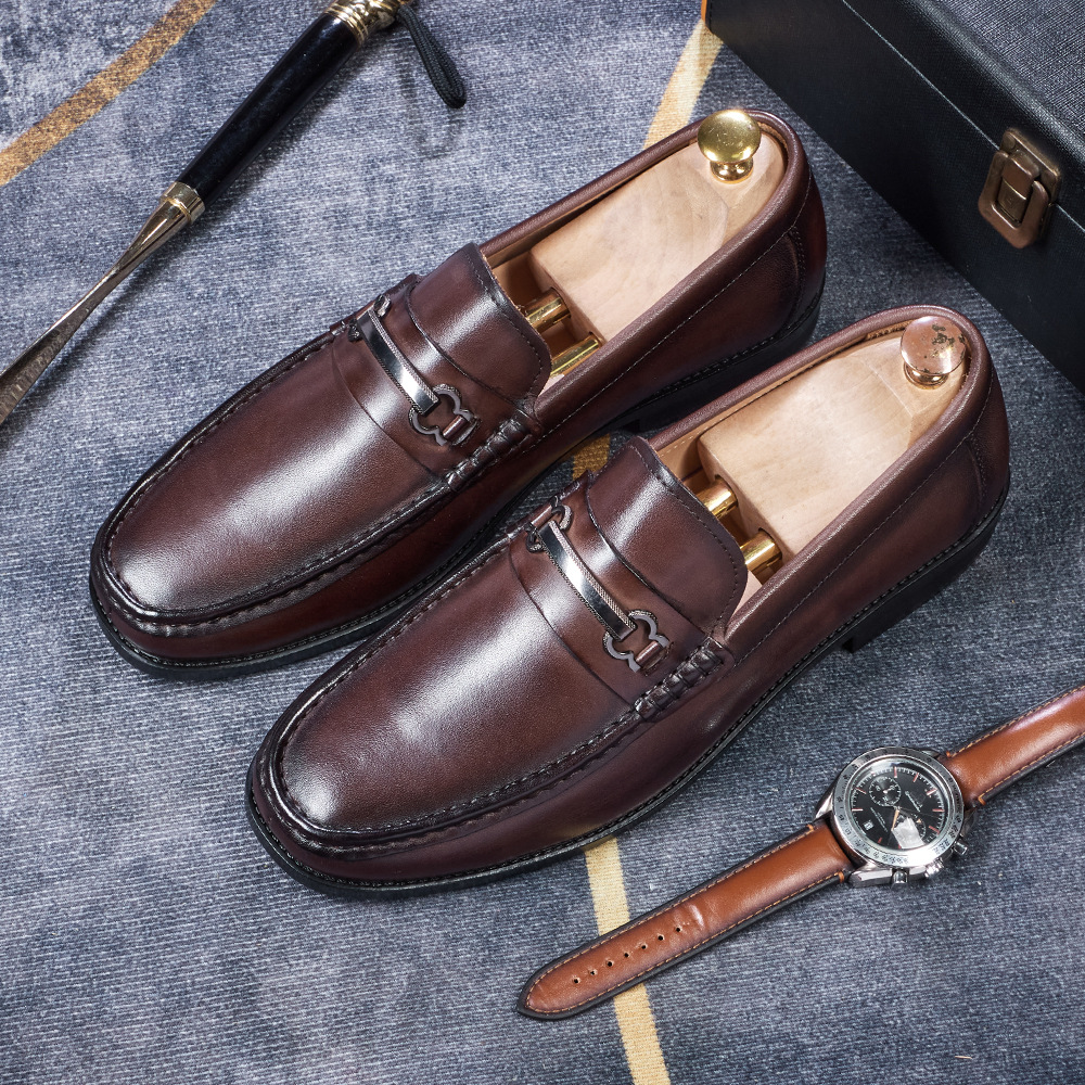 Men's Metal Buckle Full-Grain Leather Penny Loafers
