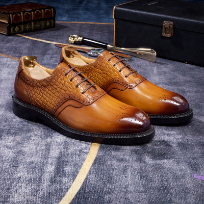 Men's Crocodile Embossed Brogue Pointed-Toe Oxford Shoes