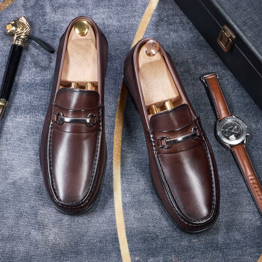 Men's Metal Buckle Full-Grain Leather Penny Loafers