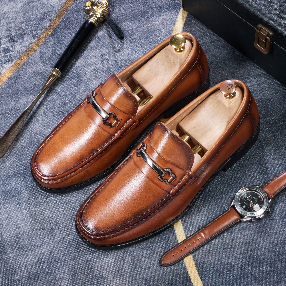 Men's Metal Buckle Full-Grain Leather Penny Loafers