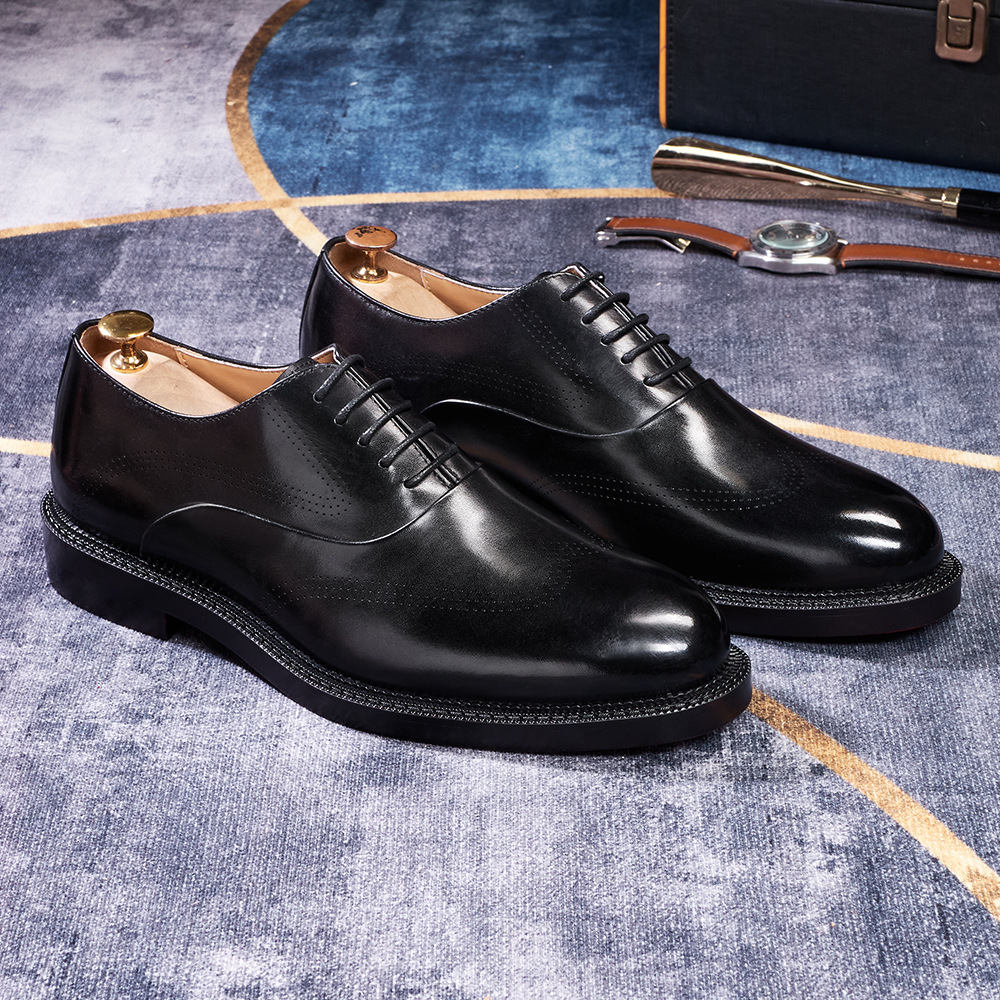 Men's Brogue-Style Oxford Shoes
