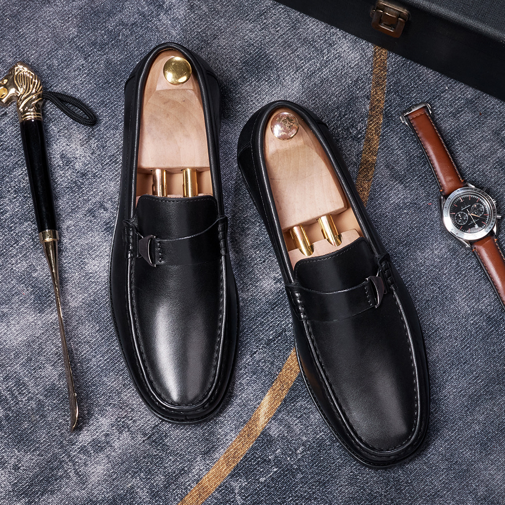 Men's Full-Grain Leather Metal Buckle Casual Loafers